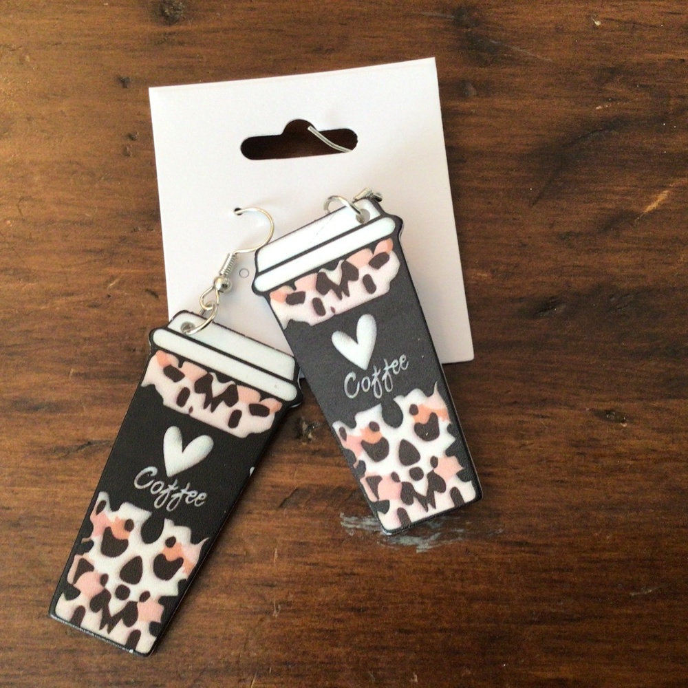 I’m selling these cute leopard print coffee earrings!!!